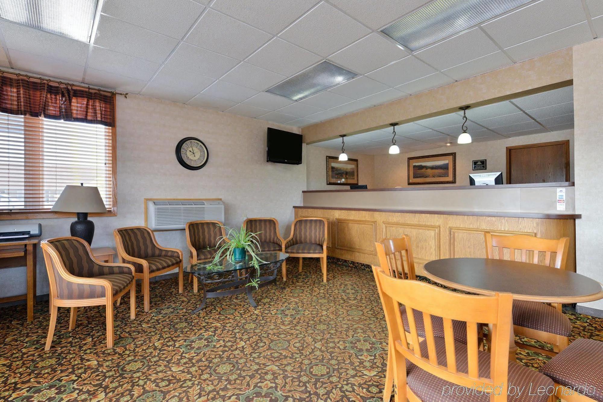 Corn Palace Inn Мичъл Екстериор снимка